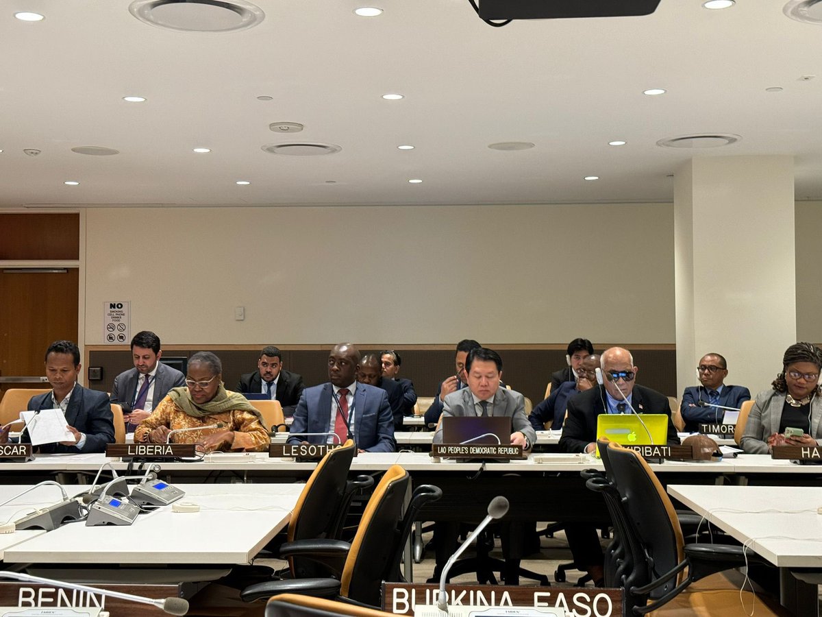 LDC Chair PR @LokThapa2071 convened the LDC Ambassadorial meeting to hear the briefings on the progress of LLDC3 and SIDS4 Conferences from @USGRabab_UN and USG DESA @Li_Junh. He expressed solidarity with LLDCs & SIDS and wished for the successful conclusion of these conferences.