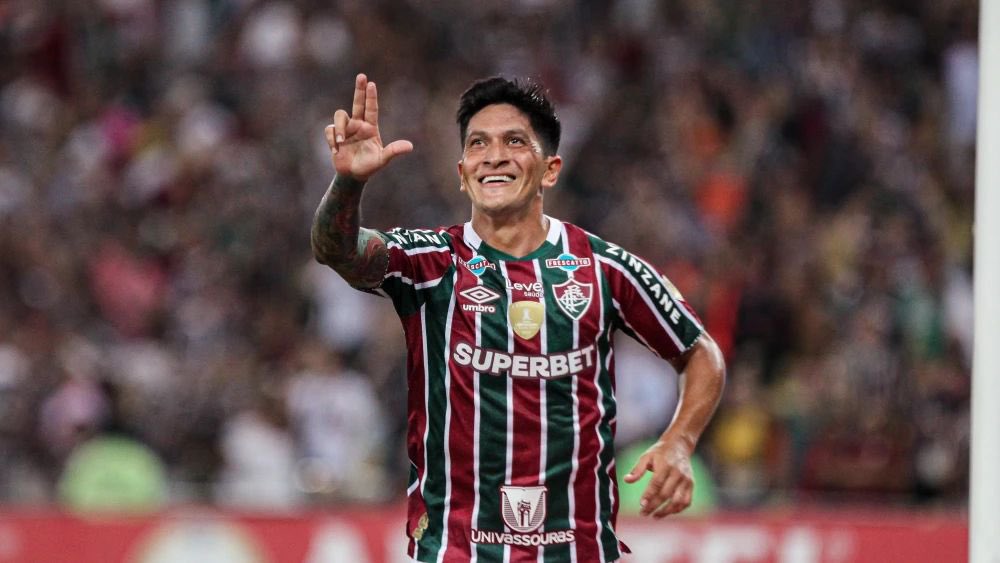 nensescore's tweet photo. COPA LIBERTADORES 

2ª RODADA

Fluminense 2 x 1 Colo Colo

Números do jogo:
 
🔴🟢 x 🔴🔵

⚽️ 52 % x 48% 
👟 9 (3 no gol) x 7 (3 no gol)
🚩 3 x 4
🧤 2 x 1
🟨 2 x 4
🟥 0 x 1
✋🏼 8 x 15
(faltas) https://t.co/JMAqeejylJ