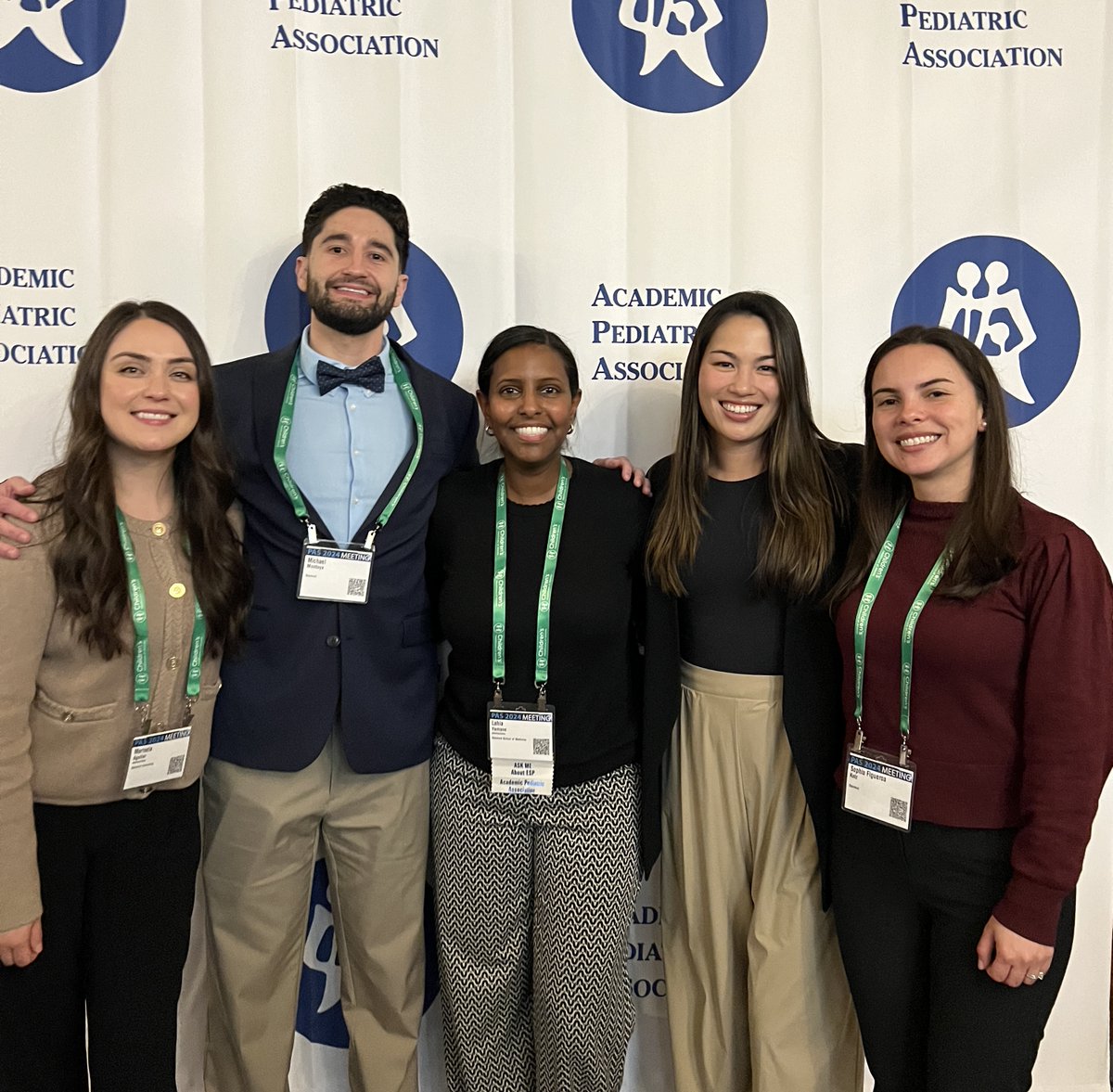 Fun to have some of my @stanfordpedsres PGY2 advising class at #PAS2024! Kudos to @ElisabethYan, @jenniferajenks on their research. Izzy for her @JPediatr role & Mikey, Sophia for @AcademicPeds New Century Scholars! #ProudAPD