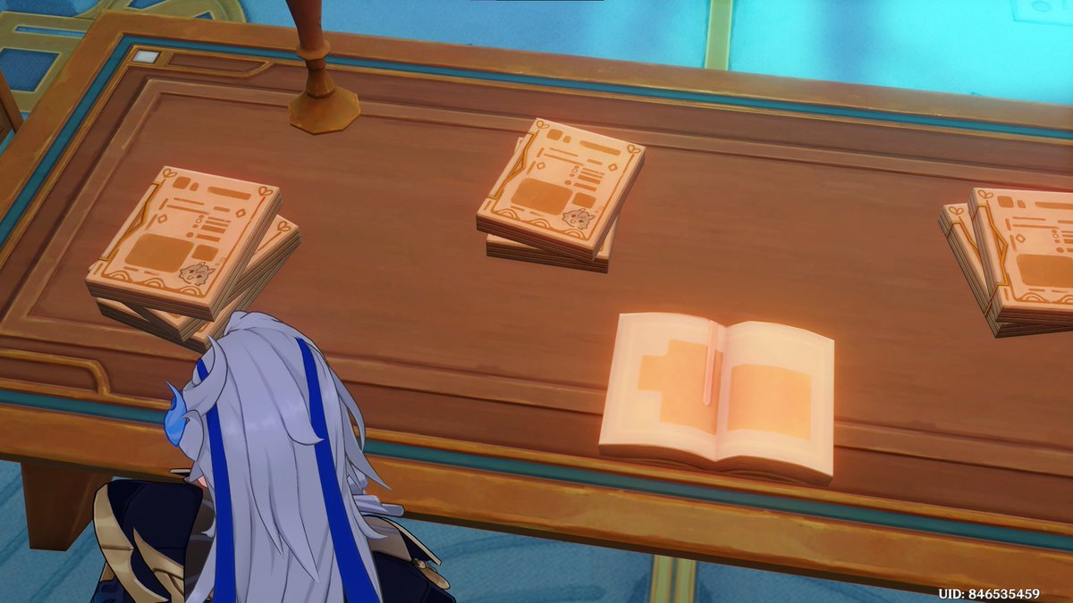 fun fact: neuvillette has little melusine stickers on the books in his office