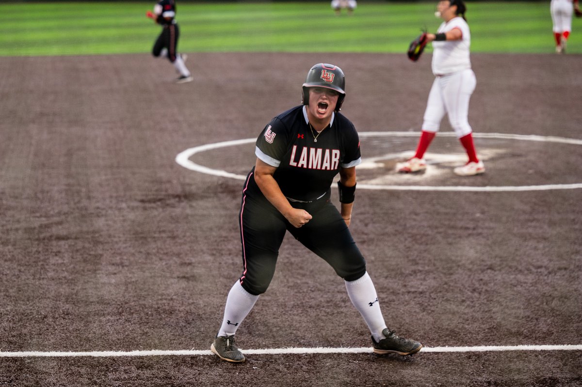 Free Softball in Hammond!

We've played seven innings and the Cardinals all have four runs! 😏

Time for extra innings at North Oak Park!

#EarnedEveryDay