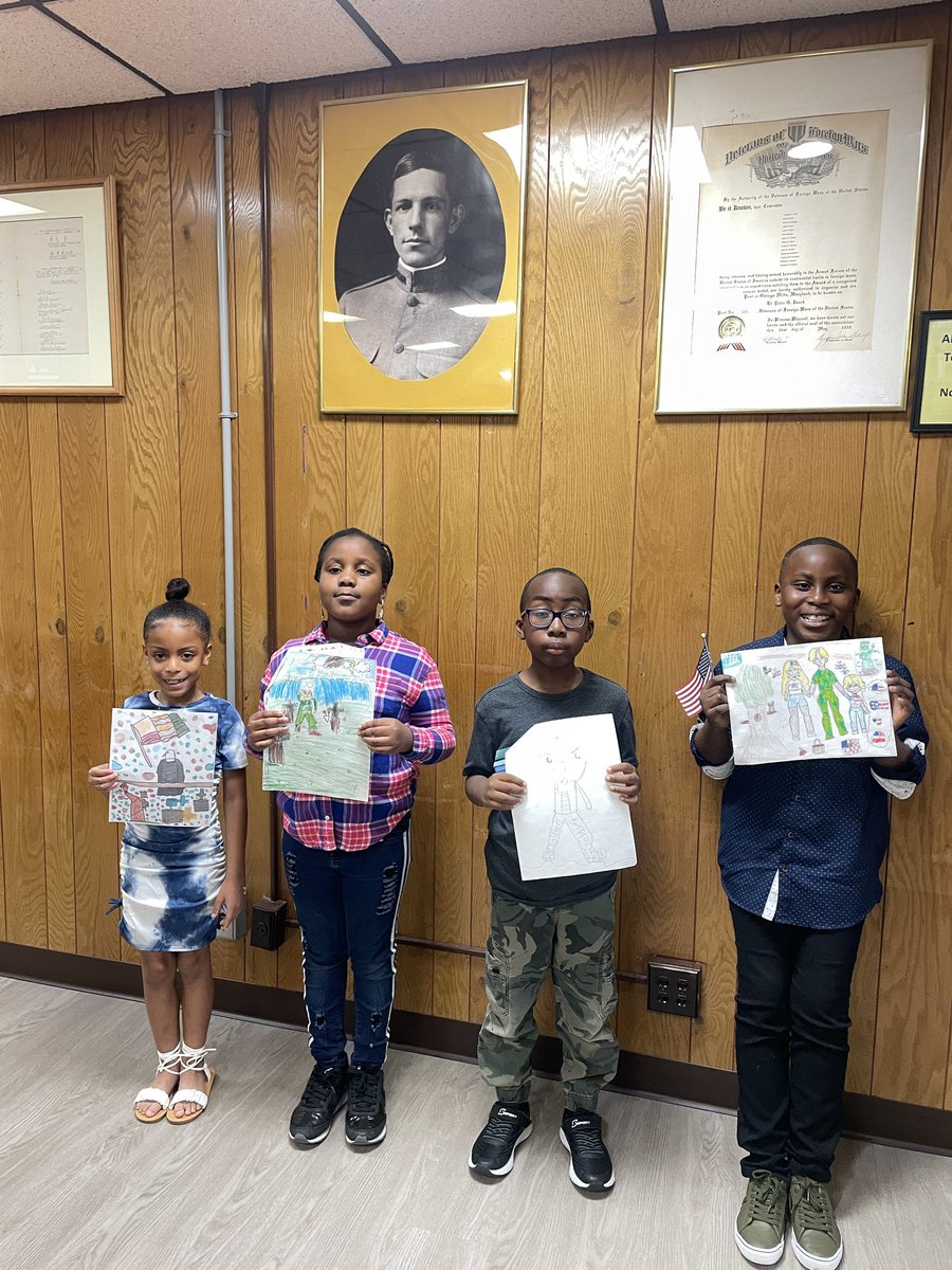 Thank you to VFW Post 521 in Owings Mills and Ms. Lisa for coordinating the Illustrating America art competition. Our students created artwork in support of veterans in our community. @canstafford @OwingsMillsES