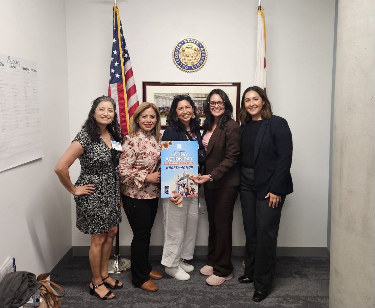 Glad to welcome @HOPELatinas to the Capitol for Latina Action Day! Their advocacy positively affects the prosperity and wellbeing of Latinas across California. Thank you for all of your efforts! #HopeInAction