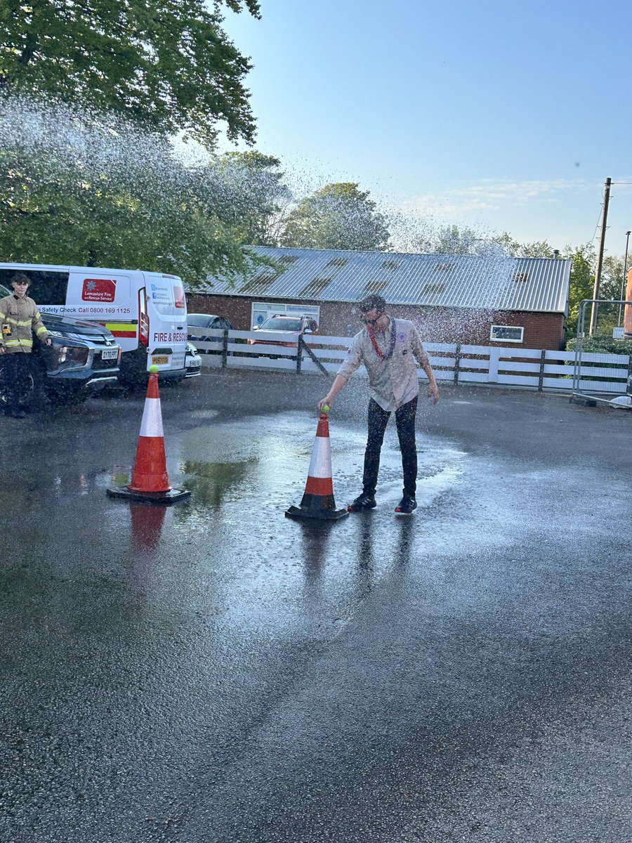 🚒 A fun visit to the station from 1st Warton Cubs, learning about fire safety, a tour of the fire engine then using the hose reel to get the cubs leader Mark drenched ☔️ #Warton #Lytham #Cubs #FireAndRescue