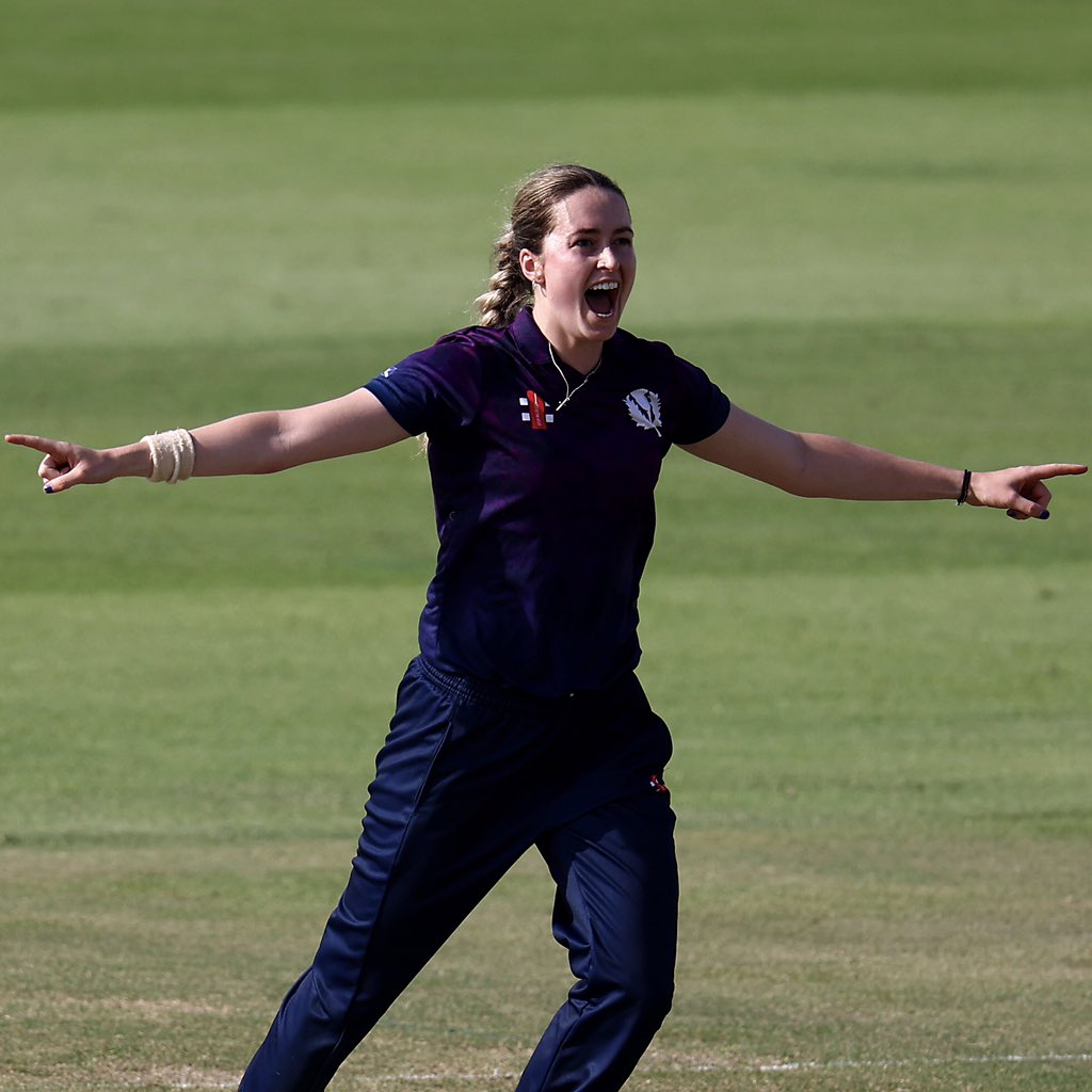 1️⃣1️⃣ wickets @ 1️⃣3️⃣.8️⃣1️⃣ The leading wicket-taker in the @T20WorldCup Qualifier, @rachelslater72 💪🔥💜 #FollowScotland