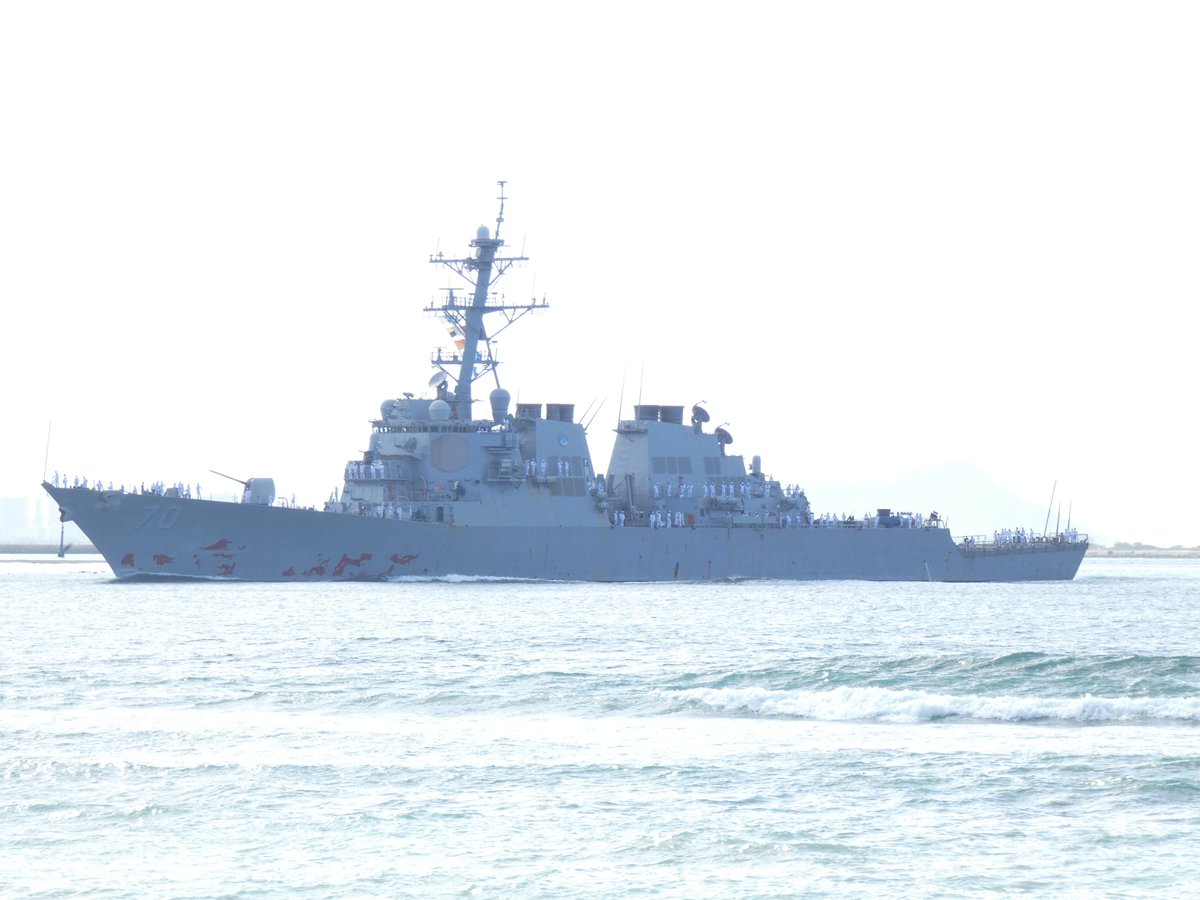 USS Hopper (DDG 70) Arleigh Burke-class Flight I guided missile destroyer returning to Pearl Harbor after a 6 month deployment - May 7, 2024 #usshopper #ddg70