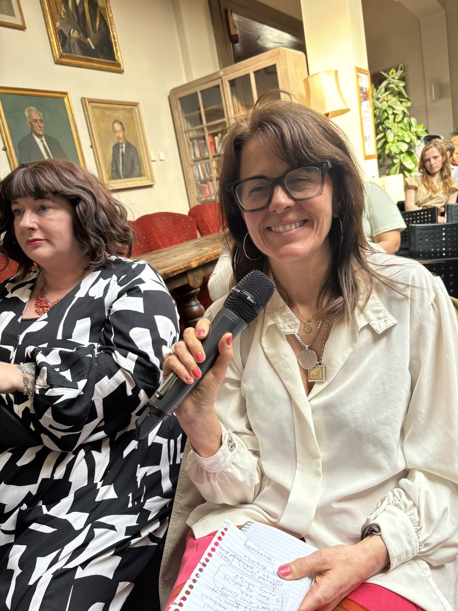 SueAtkins's tweet photo. The wonderful @katypotts  in action. The best interest  of the child in the digital environment from #DigitalFutures4Children (@5RightsFound @MediaLSE) explores what “best interests” could mean for a children and how it is often misunderstood or misused by policy makers #earlyyears #parenting