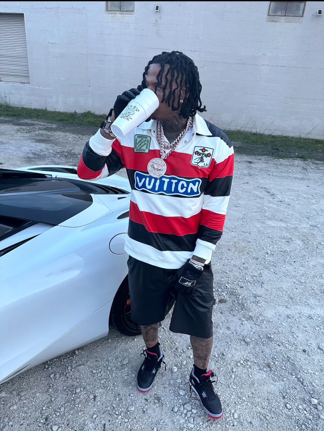 MoneyBaggYo's tweet image. Cant be too humble they start acting like you aint you 🗣️