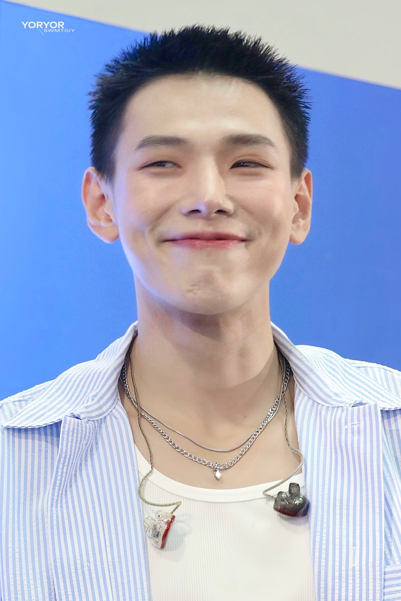 SWMTIUY's tweet photo. พตอแจ้มนุ่มฟู น่ารักเถอะ ㅜ ㅡ ㅜ 🤍🤏🏻
#DevyXDaou
#Devyฟินเฟร่อxDaou
@oueiija #oueiija #DAOU #ต้าห์อู๋ https://t.co/nkQPGUv0XV