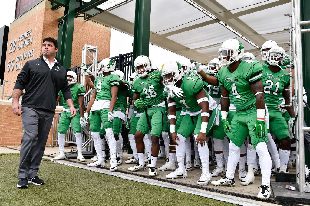 #AGTG Im extremely blessed to say that I have just received an ⭕️ffer to play Football at the University of North Texas @CoachBGunn @RossRoby1 @CoachMoH_ @car20ruiz @_CoachMarshall_ @ahart61 @CoachCaponi #GMG
