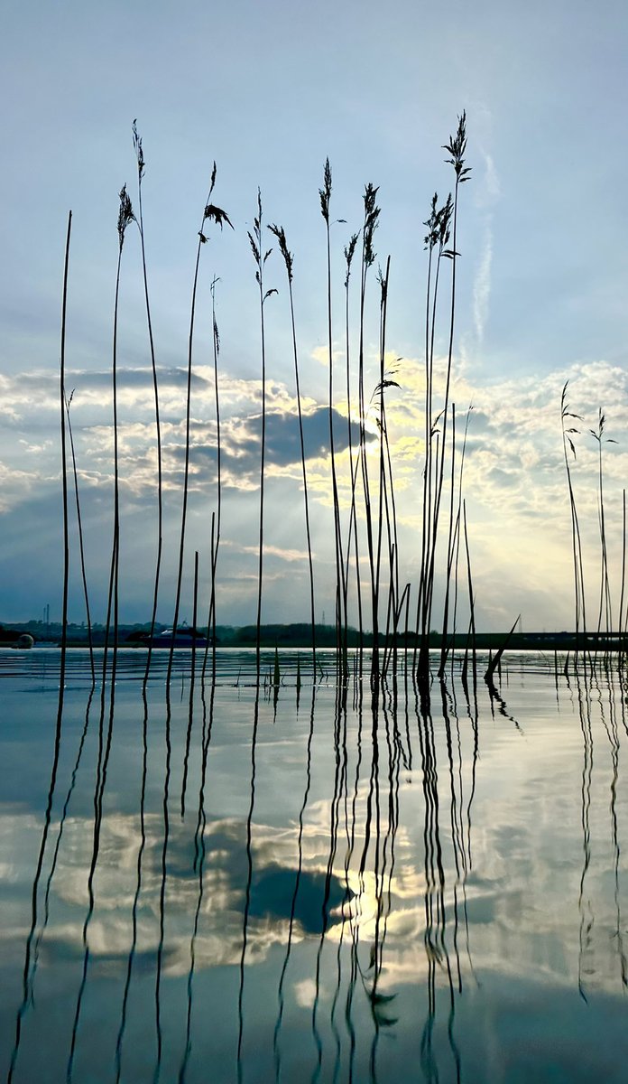 Sunset the rec Topsham @LoveTopsham @weatherchannel @GWLT2015 @Exeter_Hour #devon #sunset #topsham #exeter