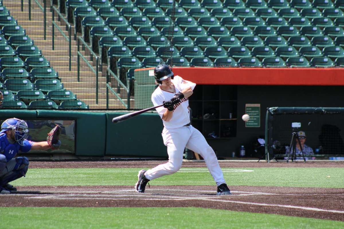 JolietSlammers's tweet photo. Here are a few shots from our exhibition game yesterday against the California Dogecoin!!

Catch us in 3 days at the home opener💚⚾️

🎟Get your tickets here: https://t.co/XLFEEi80KP https://t.co/g8UWlaHuCc