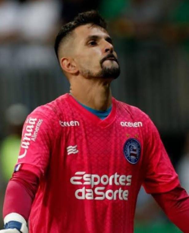 Uh é PAREDÃO, o goleiro do esquadrão!🔴🔵⚪️

Só pode escolher um pra defender a sua meta. Eai,torcedor, quem você escolhe? Deixa aí nos comentários!