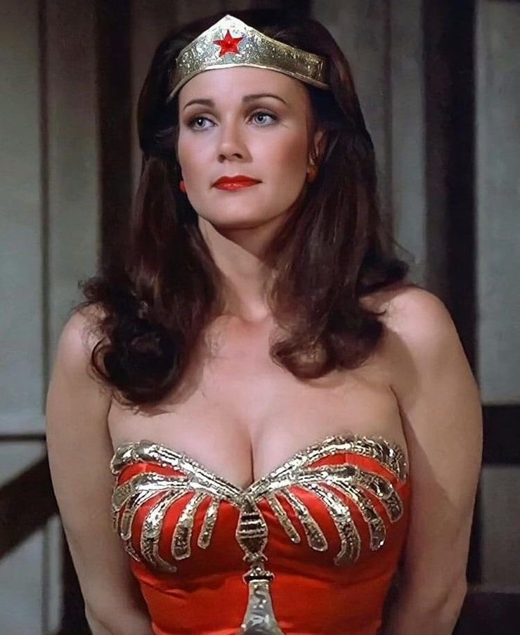 Lynda Carter break. Because we all deserve at least one great moment today.