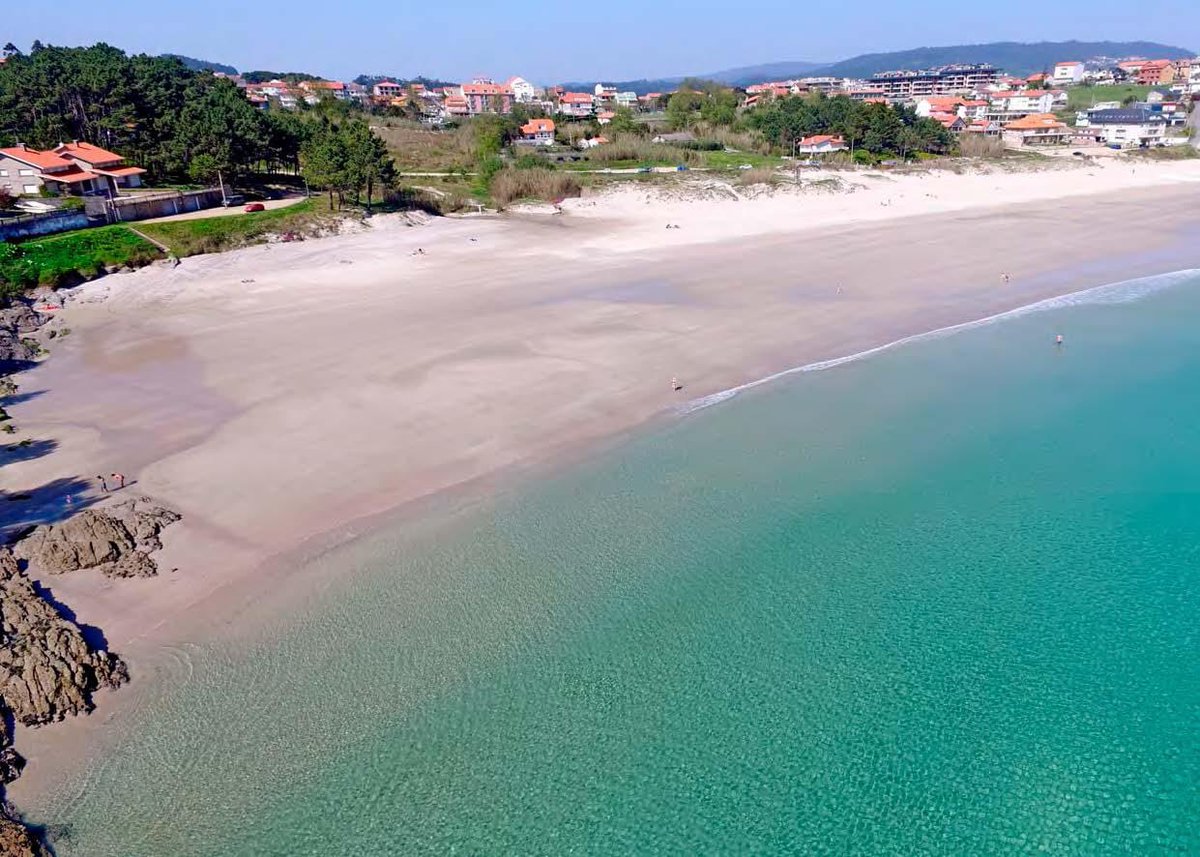 🟦 #Sanxenxo volveu coroarse esta mañá como o municipio español con máis bandeiras azuis en praias cun total de 17. #BanderasAzules bit.ly/BandeiraAzul20…