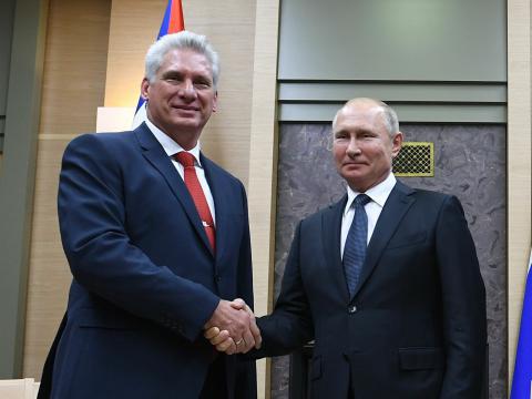 Nuestro Presidente Díaz Canel al lado de Vladimir Putin Presidente de Rusia #IzquierdaPinera #IzquierdaLatina @DeZurdaTeam @IzquierdaUnid15