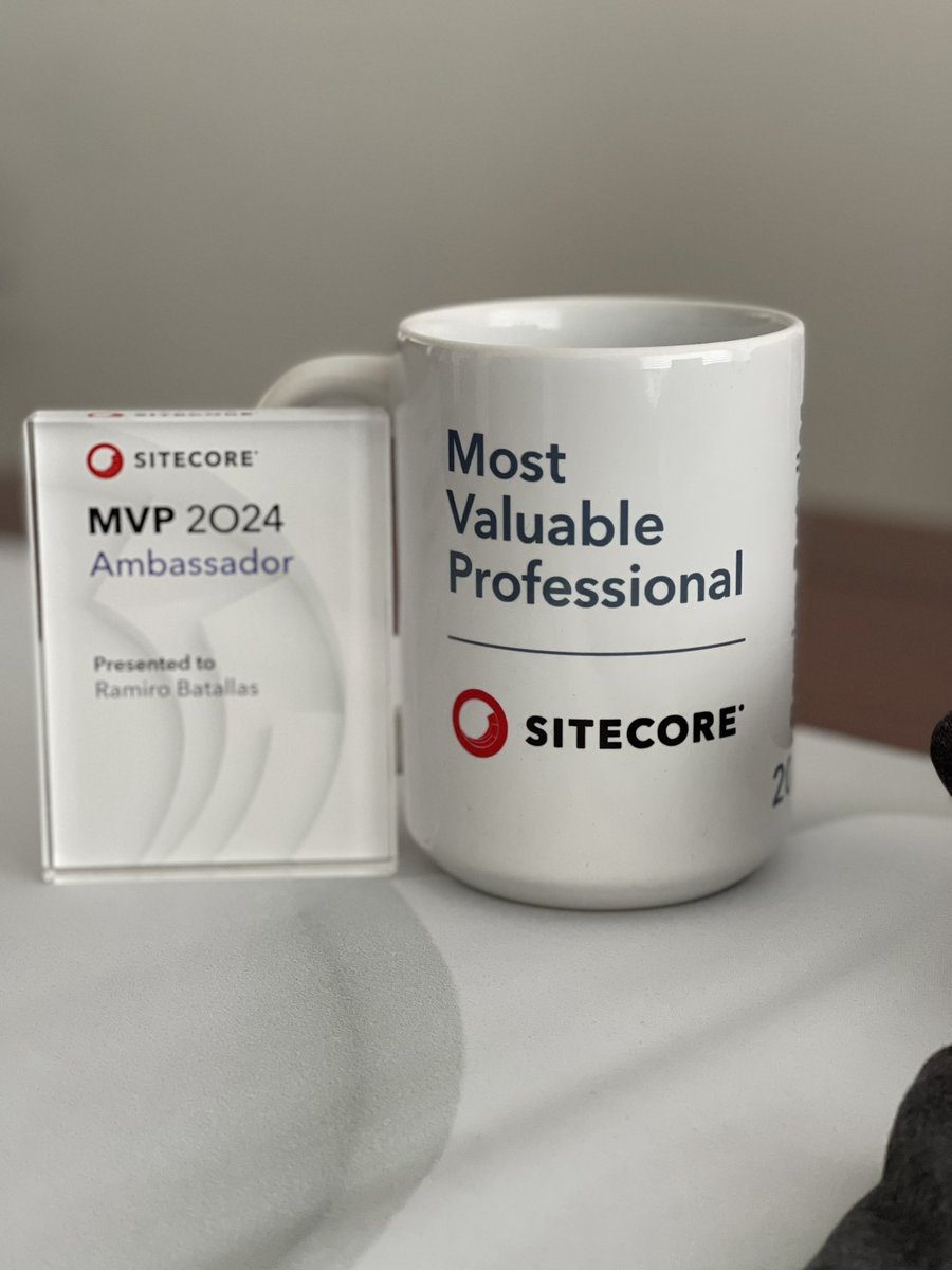 Here I am opening  my @SitecoreMVP Swag!  Thanks a lot for these amazing products 

Really glad to be part of this community @WeAreSitecore 
#SitecoreMVP