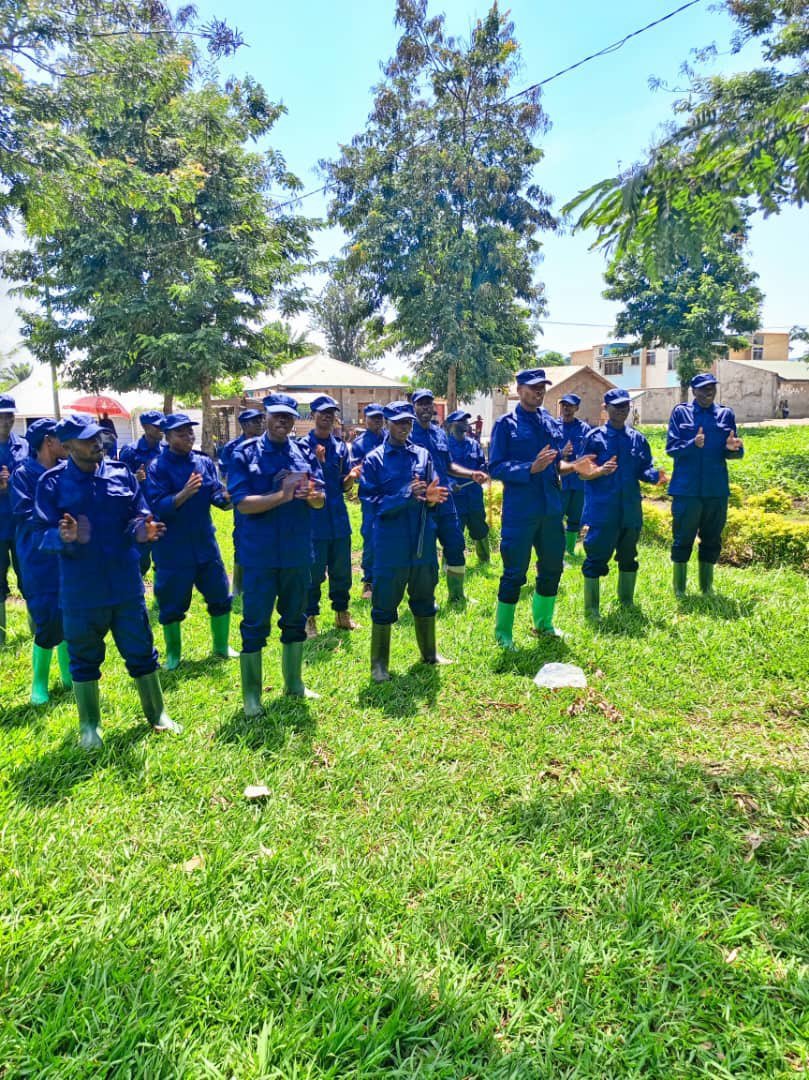 🚨🚨🚨🚨News Update Pendant qu'il y a le chaos dans ce vaste territoire baptisé Congo par les colons belges, dans les zones libérées la paix règne, et les freedom fighter de l'@afcongo ont rendu une visite aux malades de l'hôpital de Rutshuru, bien évidemment ils ne sont pas…