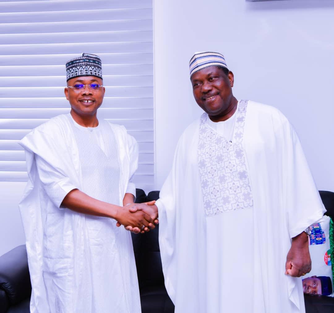 Boom 💥 

Secretary to the Government of the federation, Senator George akume recieve Kogi State Governor Alhaji Ahmed Usman Ododo on a contesy visit to the SFGs office in Abuja.

#GoTellSomeOne 
#ododoisworking