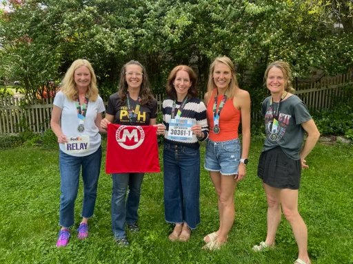 Congratulations to the Markham Moms of Steel, who finished 1st place in the Pittsburgh Marathon Relay Race! 🥇 With a final time of 3 hours, 10 minutes and 46 seconds, they placed ahead of the 110 other women's teams. 🏁