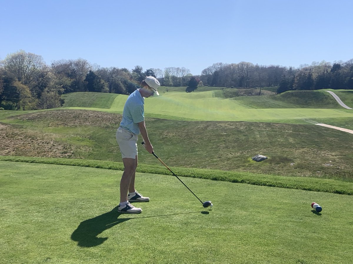 EGAvengersgolf tweet media