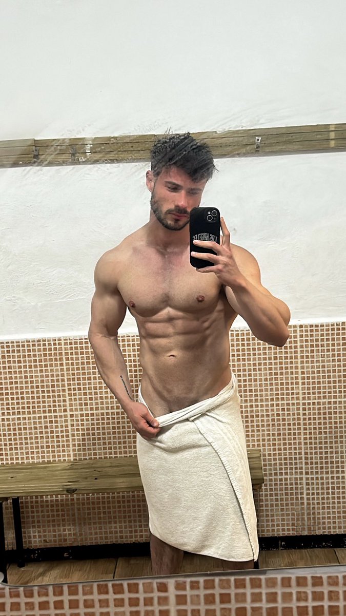 RT if you would like me to lower my towel more...😈