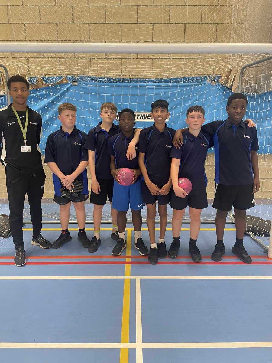 A resilient, gritty display from the Y8 Boys handball team tonight who won the East Comp in a 1 game play off 12-10… with only 6 players!! Well done boys you put it all in and got your rewards 🤾🏽🏆🥇