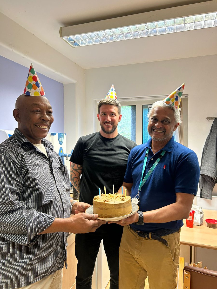 Birthday boys turning undisclosed ages… but with over 65 years combined experience in Parklands Hospital we can probably guess some of them 👀 (not including years in Park Prewett) cake and chicken what better way to celebrate! 🥳🍾✨ #NHS <a href="/NHSMillion/">NHS Million</a> #MentalHealth