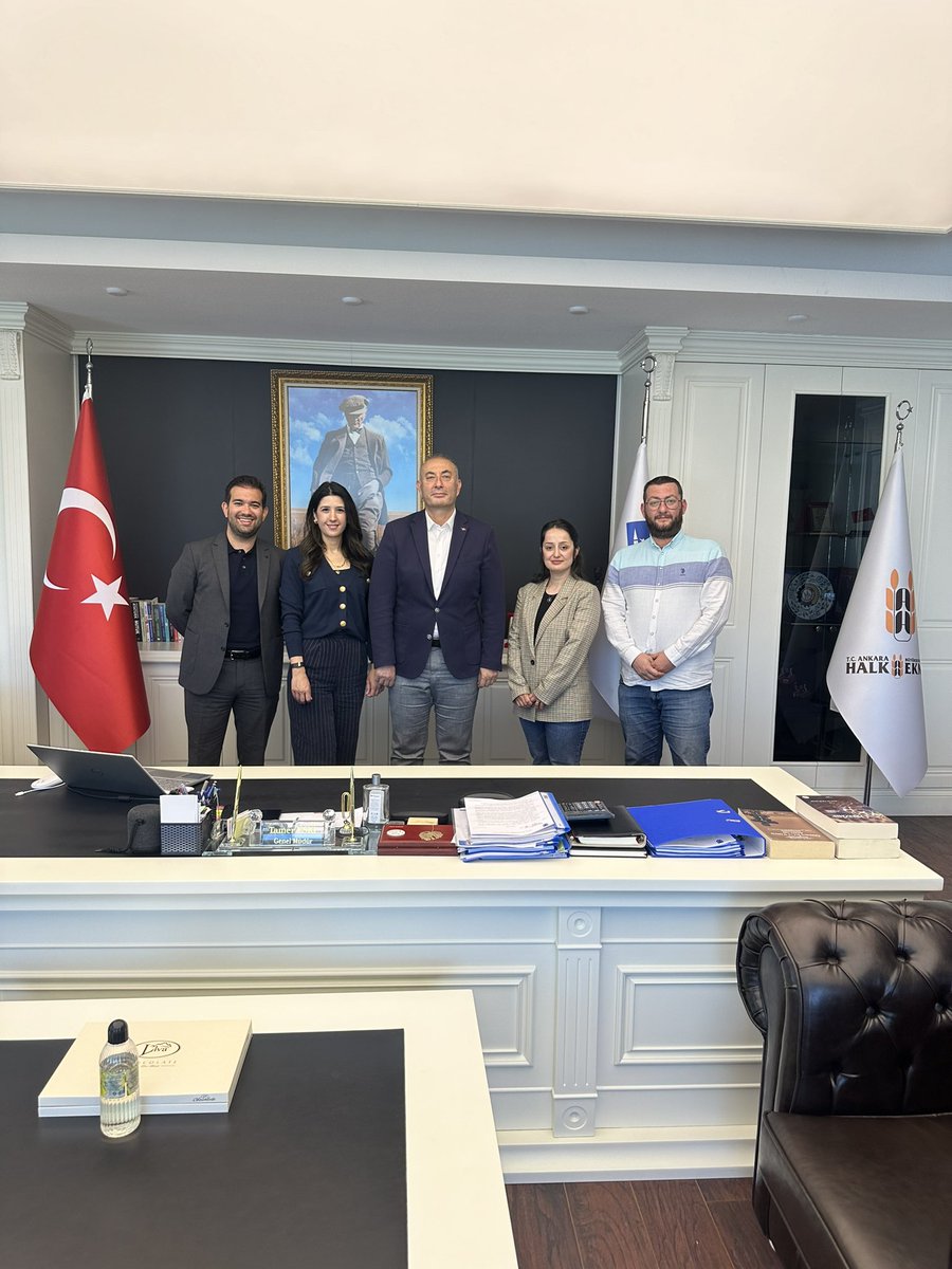 TMMOB Çevre Mühendisleri Odası Ankara Şubesi olarak T.C Ankara Büyükşehir Belediyesi Halk Ekmek Genel Müdürü Sn. Tamer ESKİ’yi ( <a href="/tamereski/">Tamer Sallam</a> ) makamında ziyaret ettik. Kendilerine nazik kabulleri için çok teşekkür ederiz.