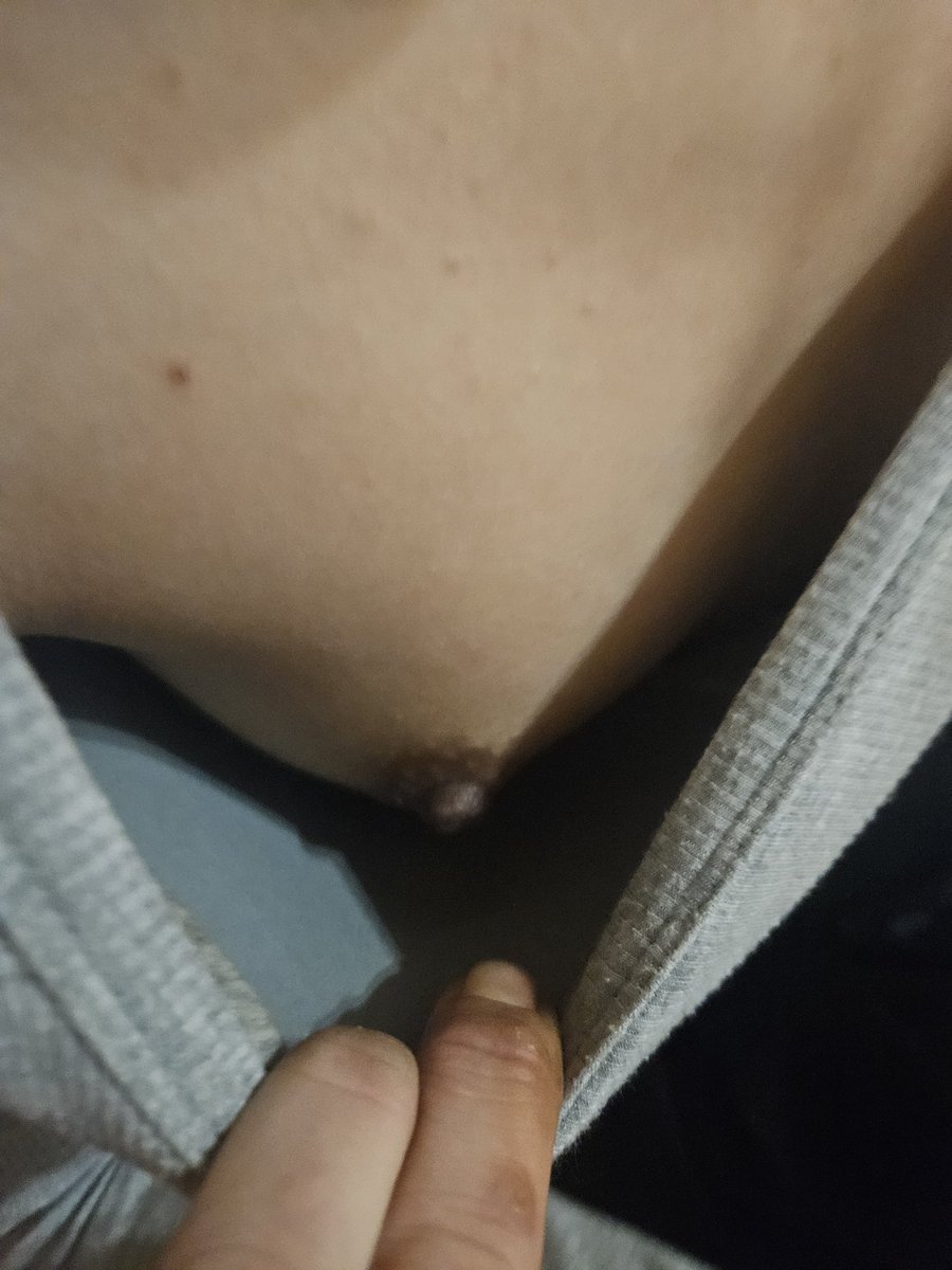 現主時，一對情侶徵一對來打牌聊天
台北
#同房交換
#同房不換