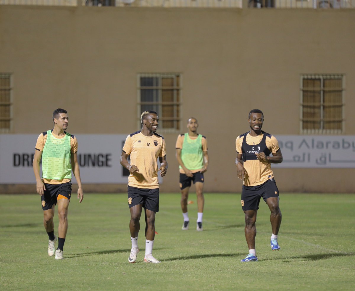 📸🧡| Training today😁

#Alfayha #with_alfayha #yallaRSL