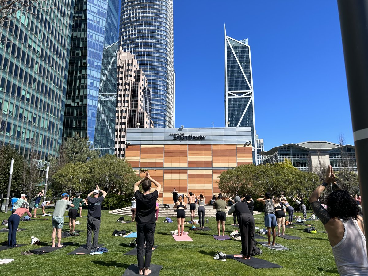 There's nothing like a free yoga session get you through the final stretch of the week! FITNESS SF is hosting a NEW Vinyasa Yoga class tomorrow, 5/8, at 12:30p. at TJPA's Salesforce Park Amphitheater! Don't forget to bring your own mat! Loaner mat quantities are limited.