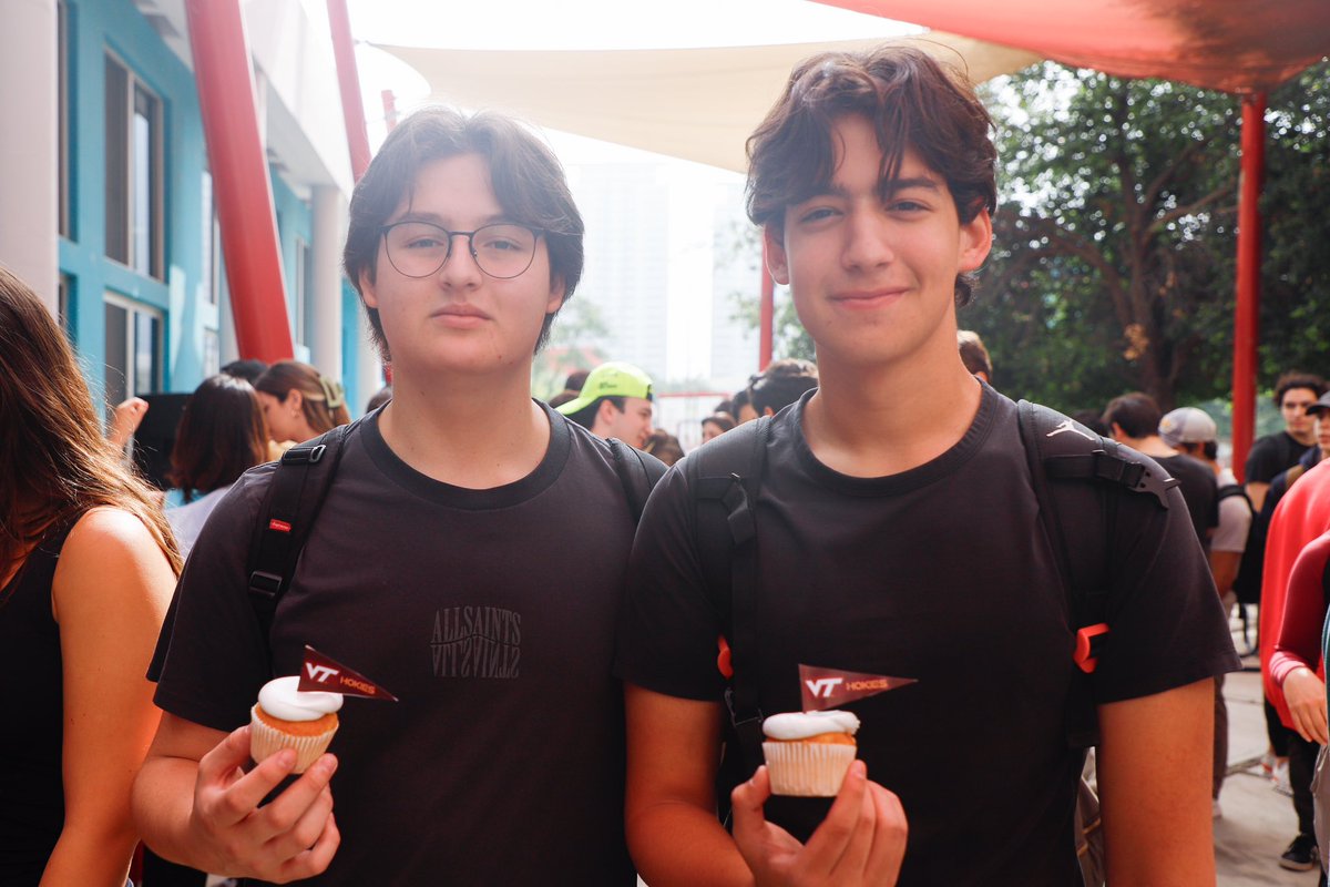 ASFM_official's tweet photo. Celebrating our seniors from #classof2024 in honor of College Acceptance Day at ASFM!🎉 From prestigious colleges abroad to top institutions here in Mexico, our seniors are thrilled with their acceptances to leading universities around the world🦅

#asfmeagles #togetherwerise https://t.co/yPOAV3Bmaa