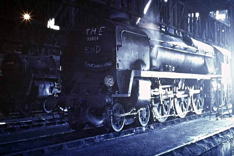 Graffiti Review tweet media