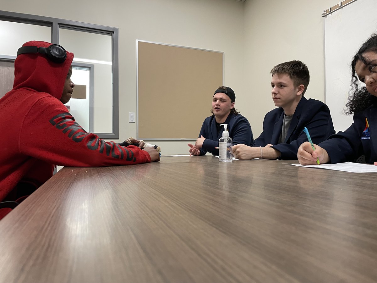 kenmoregarfield's tweet photo. Student Ambassador Interviews were held today for next year's crew.  Current Student Ambassadors are leading the interviewing efforts... LEADERS!! #MyFutureStartsHere @CCAofAkron @akronschools @FordNGL https://t.co/N7AUMxs9EQ