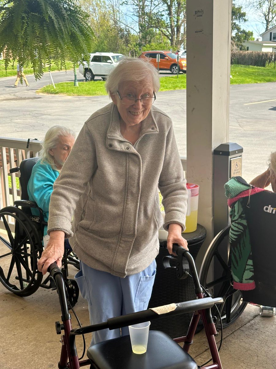 😎🌳 What a perfect day to enjoy the beautiful outdoors at Orchard Brooke! 🍃 We gathered round for a friendly game of Wheel of Fortune and to soak up the sunshine and fresh air. 🎡

#orchardbrookeassistedlivingcenter #livinglegendshealth #nursinghomes #wheeloffortune