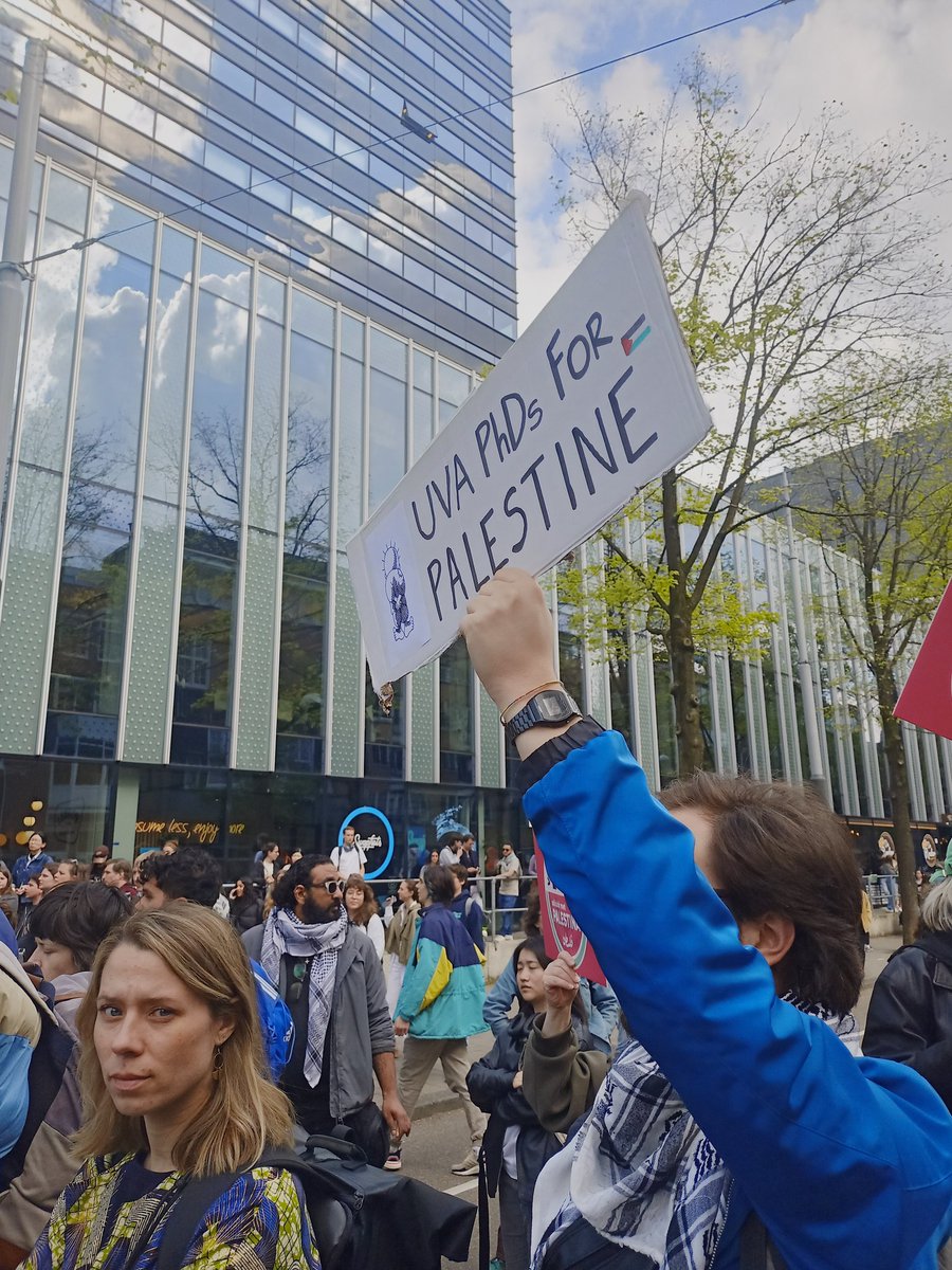 lo que está pasando en Palestina también resuena en la @UvA_Amsterdam #CeasefireNOW #NotInMyName