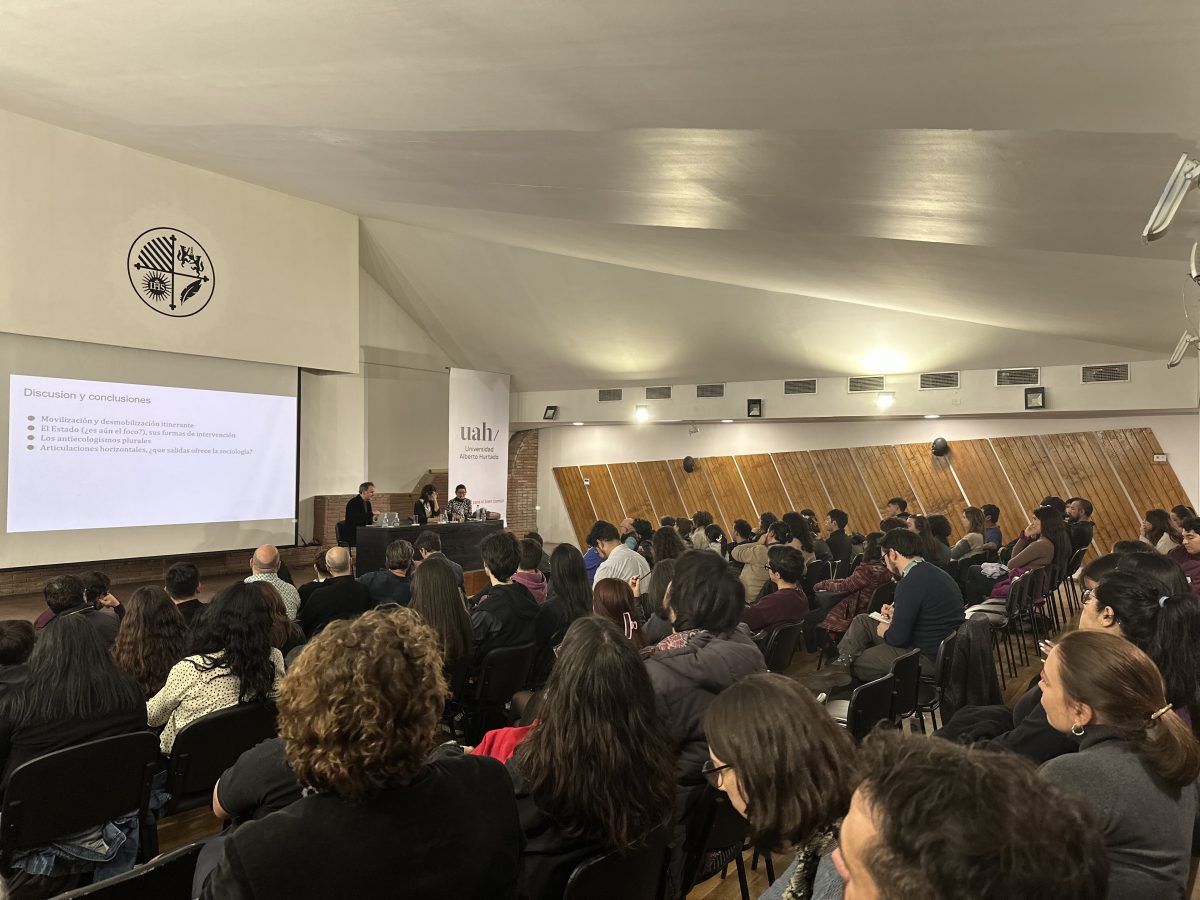 Durante tres jornadas, expertos de Chile y el mundo se reunieron en el XII Congreso Chileno de Sociología para dialogar sobre los desafíos actuales de la disciplina. Conoce más sobre este evento organizado por <a href="/uahsociologia/">Departamento de Sociología UAH</a> y <a href="/sociologia_udp/">Escuela Sociología</a>:uahurtado.cl/extension/noti… <a href="/udp_cl/">UDP</a>