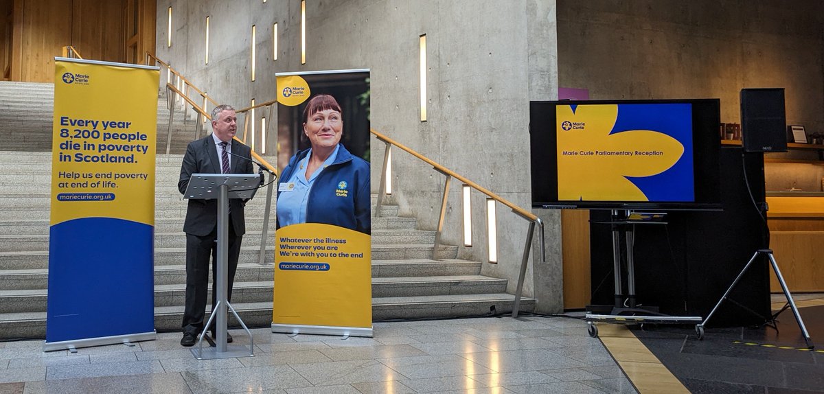 Delighted to attend the @MarieCurieSCO reception at Scottish Parliament tonight. Such crucial work and hearing from Maxine Dundas and how they 'scooped' up her family was so touching. Everyone deserves the right care and support at the end of life.