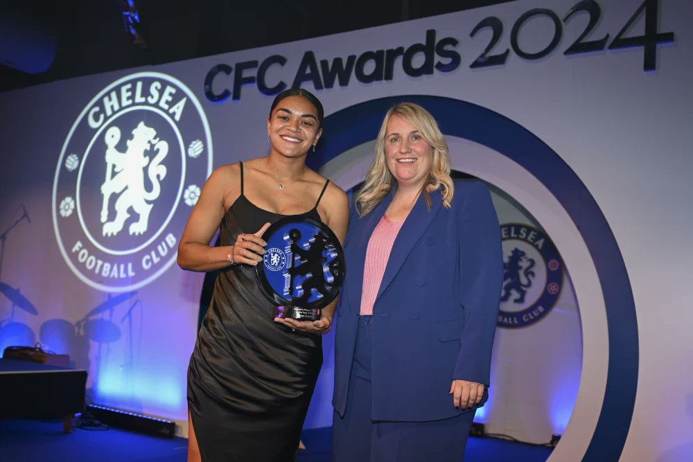 🚨 Women's Player's Player of the Year - Jess Carter. #CFC Via @ChelseaFCW
