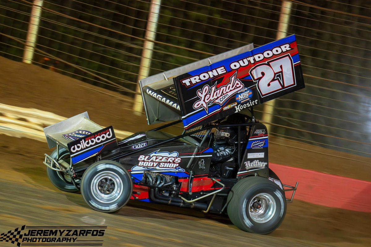 Tomorrow we defend the porch 🤓 @lincolnspeedway @WorldofOutlaws! It’s going to be a beautiful day. Hope to see everyone there! @HeffnerRacing