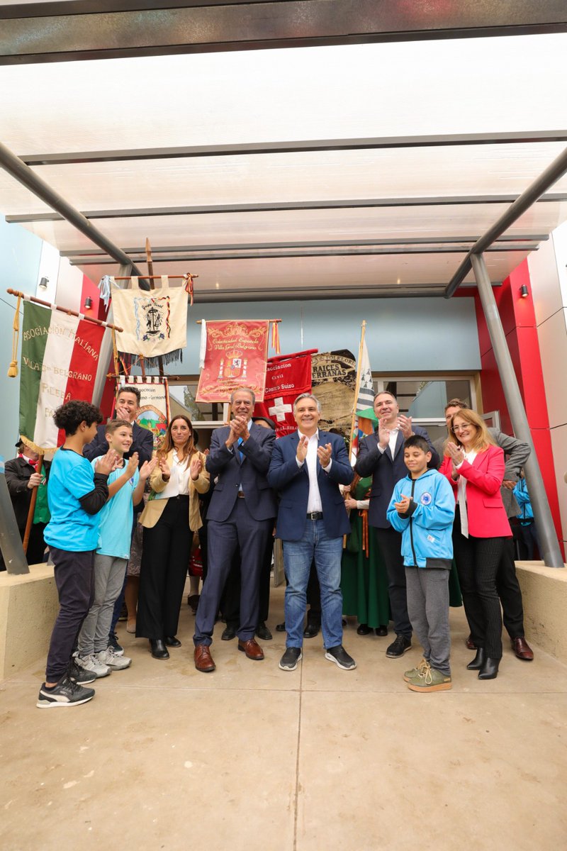 MartinLlaryora's tweet photo. Inauguramos una nueva escuela #ProA en #VillaGeneralBelgrano, porque si bien la #educación siempre es importante, hoy lo es más que nunca, porque estamos en el mundo del conocimiento y es un elemento diferenciador.

#SeguimosHaciendo https://t.co/qynVpLVIDr