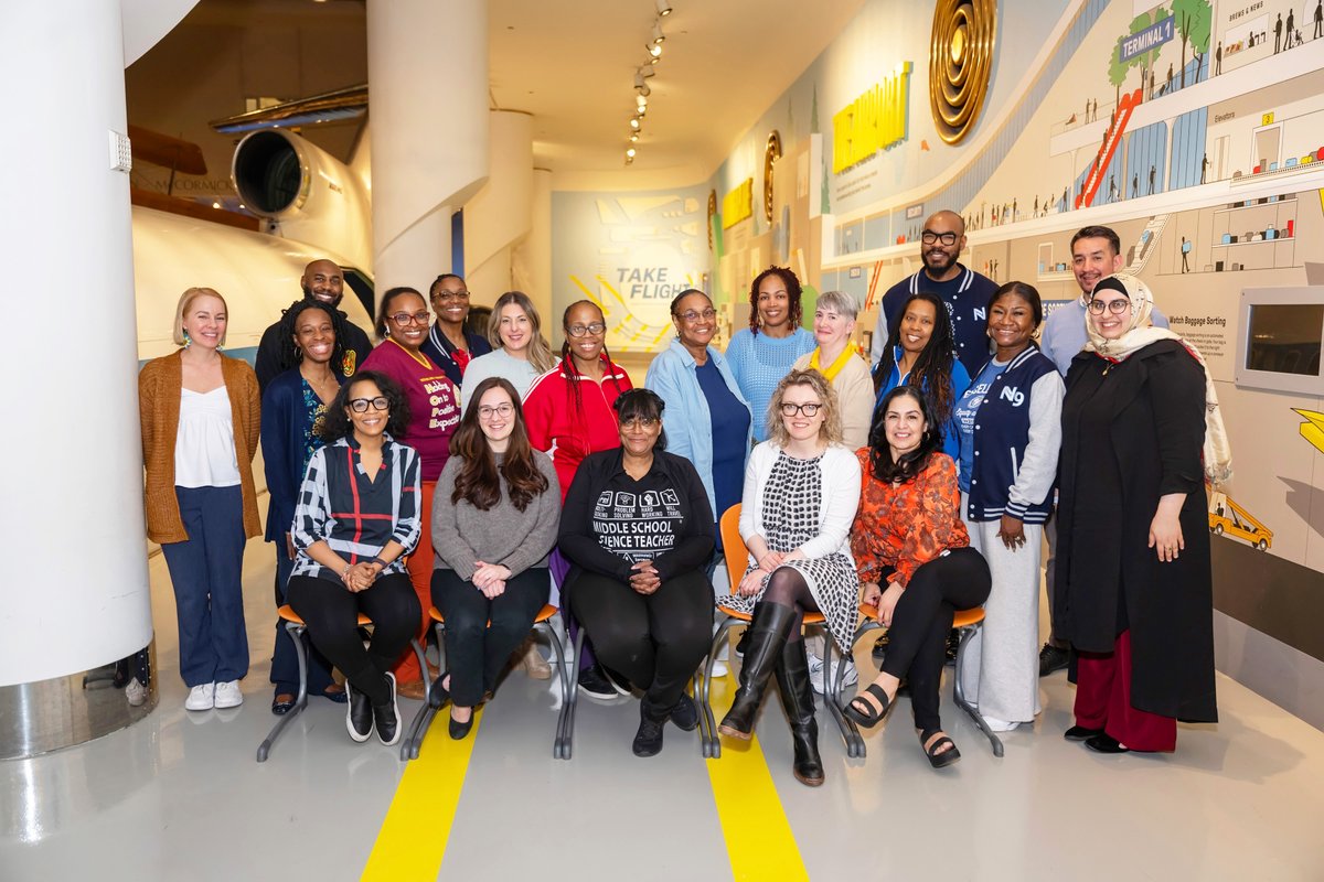 Happy #TeacherAppreciationWeek! Thank you for inspiring the next generation of innovators. 👏 Stay connected with our 'Educator eNews' for resources and events, like our upcoming Teacher Professional Development event on Friday, June 7. 📩 Subscribe: msichicago.org/subscribe