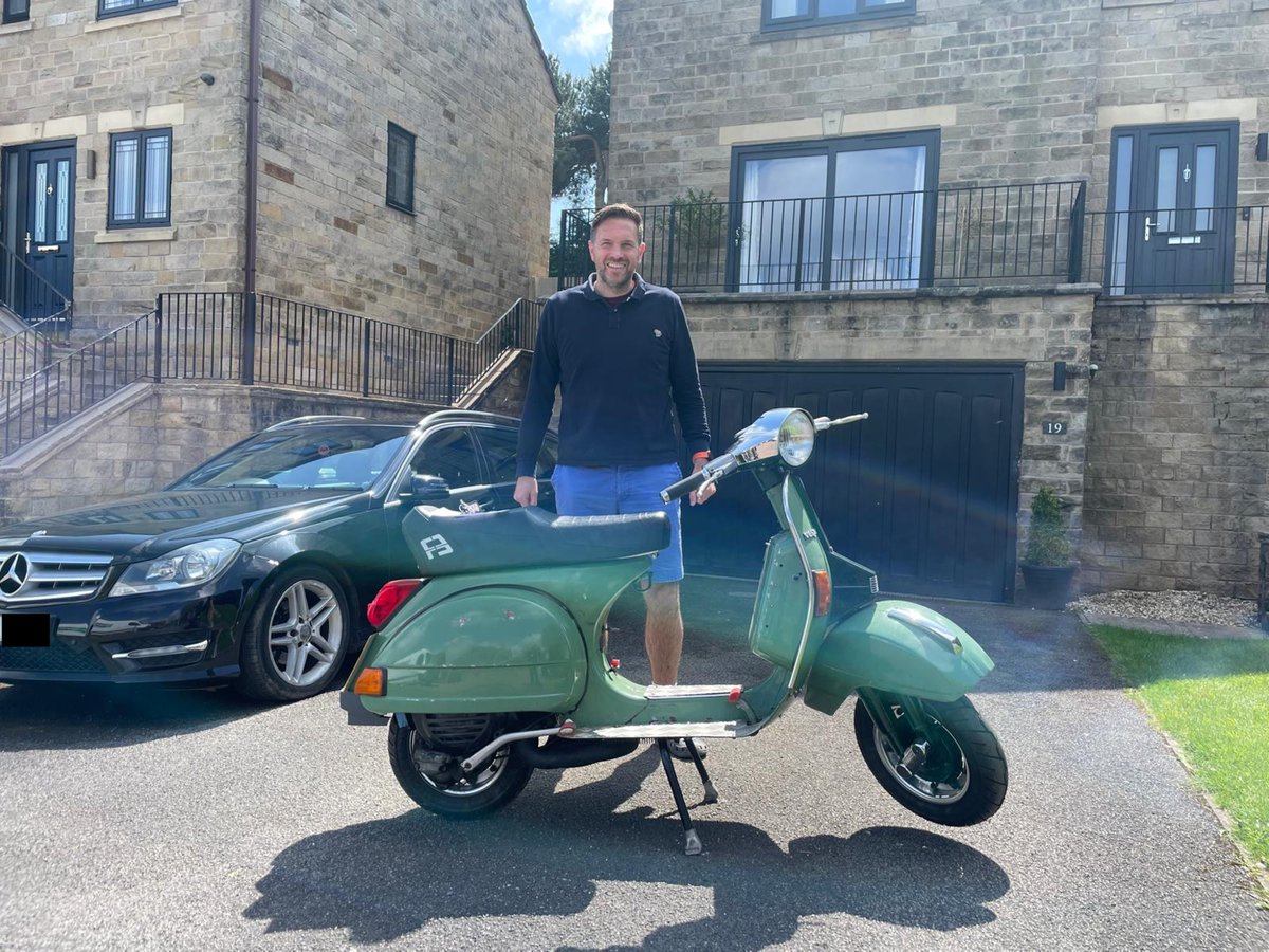 Second delivery of the busy Tuesday🚛🚛💨💨
Recently we delivered our returning customer, Graham’s Piaggio Vespa PX125E🛵 to Our Business Partner, Chiselspeed Tuning Ltd for repair🧰🪛🔧
The guys did an amazing job! The bike is now ready to go home! 👌 
1/2