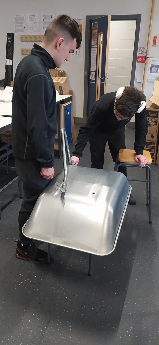 DrDChemistry's tweet photo. Another productive day @GlenifferHigh with Enrichment pupils developing their communication, problem solving and team working skills #Employability #DYW #nowrongpath #WinAtLife https://t.co/DacWKtIHms