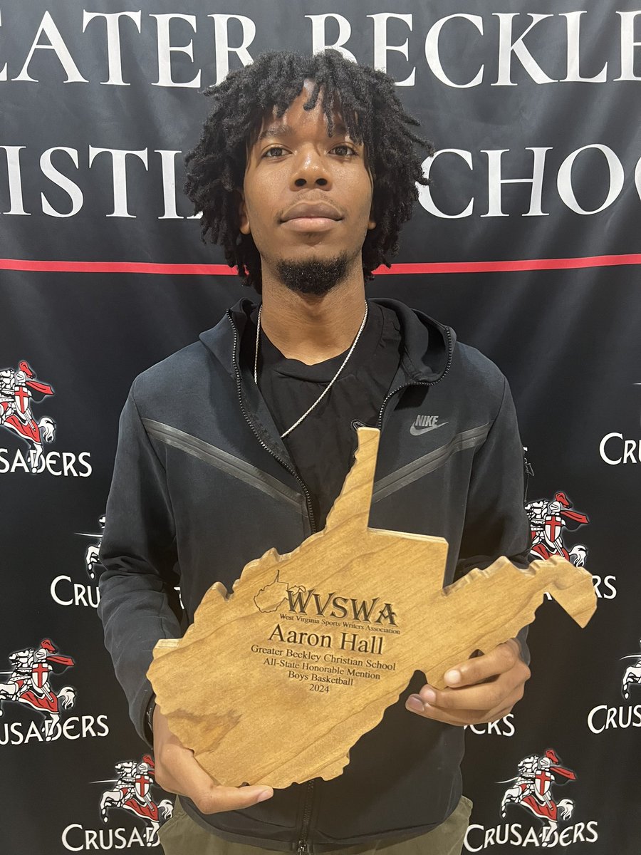 Congratulations to <a href="/keegandavi11/">keegan davidson</a> and <a href="/aaronnhall/">Aaron Hall🌲⭐️</a> on your All-State honors! #wvprepbb <a href="/wvprepbb/">WV Prep Basketball</a>