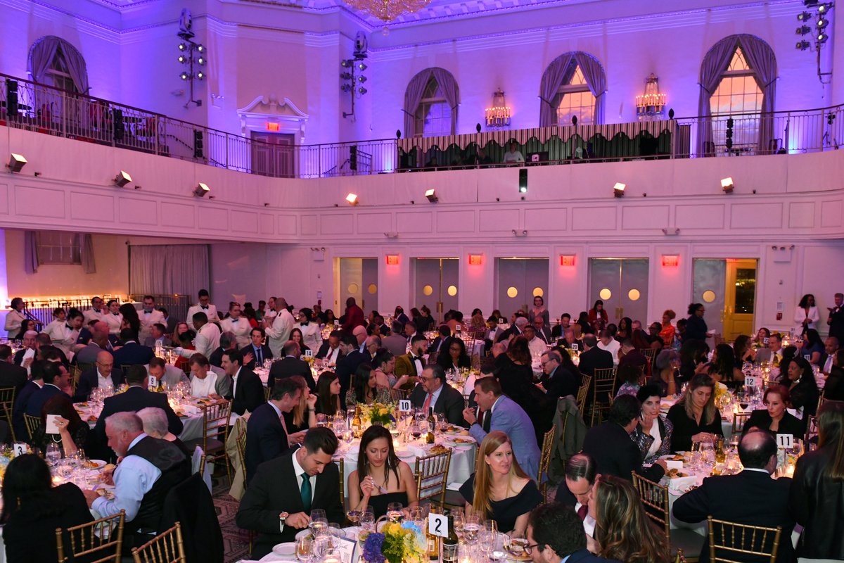 One week until #ICLGala2024 at @ThePierreNY! Our evening’s entertainment will feature performances by @BIVoices and a special Art Walk, displaying works created by individuals in our PROS Art Therapy Program. Grab your tickets now or become a sponsor iclinc.org/support-us/202…