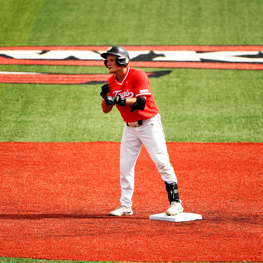 WKU Baseball (@wku_baseball) on Twitter photo Make that four brother π€βοΈ
<a href="/EliBurwash2/">eli burwash</a> with a CAREER-HIGH 4β£ hits today!
His second double of the afternoon extends the lead to 11-1. Make that four brother π€βοΈ
<a href="/EliBurwash2/">eli burwash</a> with a CAREER-HIGH 4β£ hits today!
His second double of the afternoon extends the lead to 11-1.