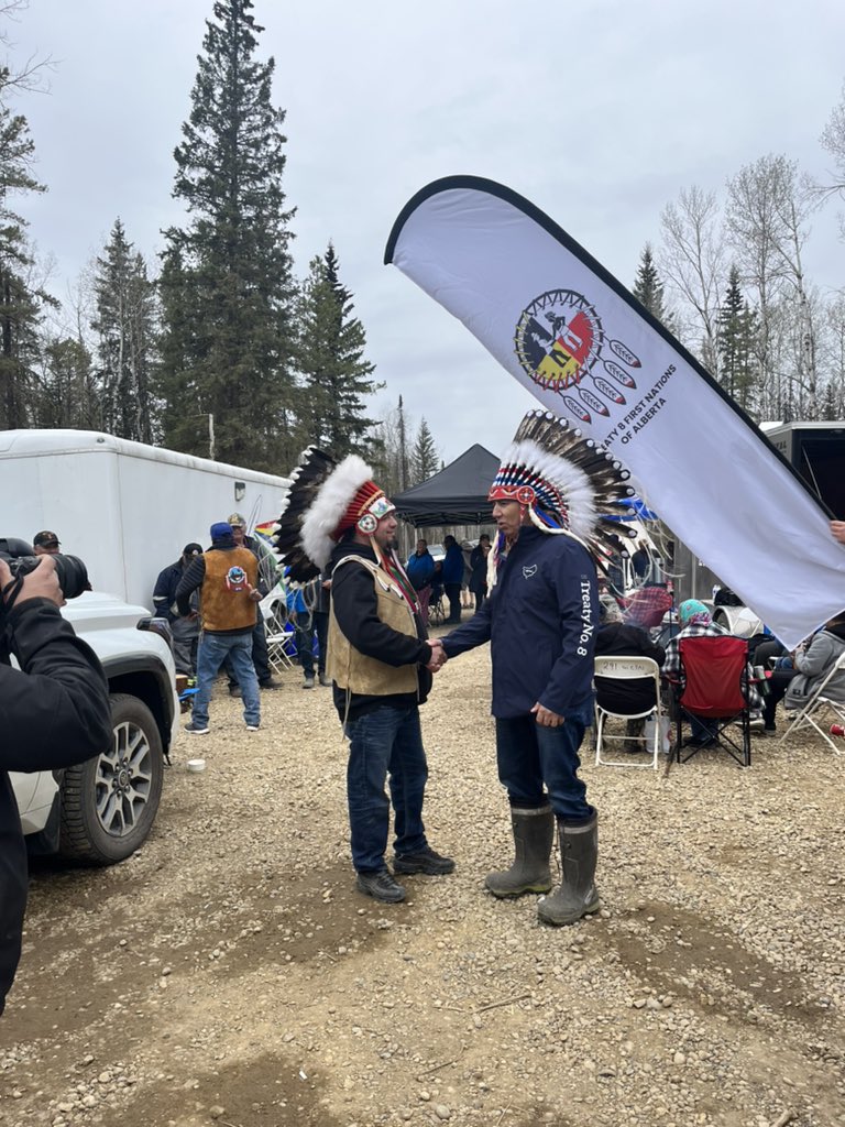 Grand Chief of Treaty 8 Arthur Noskey is now here at the camp in support of the Woodland Cree. Official photos coming soon from @PLavoieImages #indigenousrights #ableg #treaty8