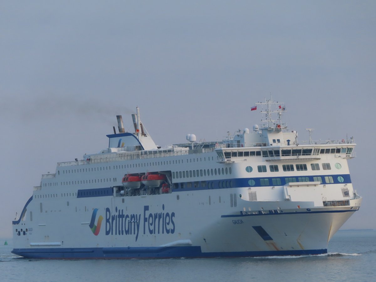 @BrittanyFerries GALICIA coming into Portsmouth on the 7/5/2024.